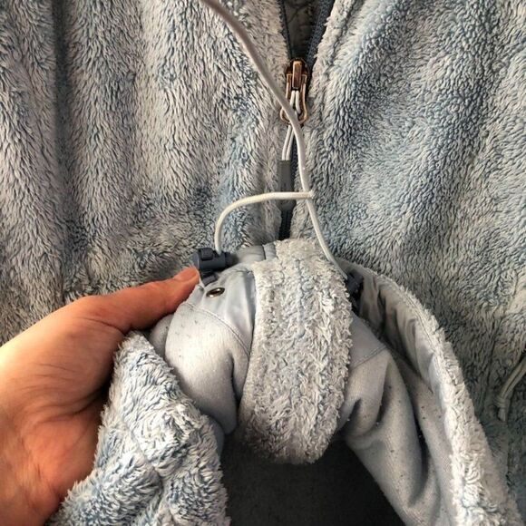 AS IS North Face XS Fuzzy Blue Sweater - Picture 5 of 9